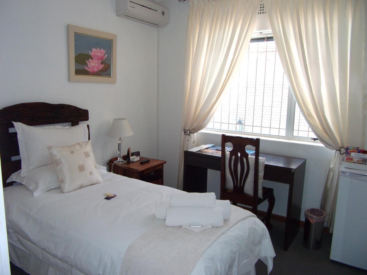 Scorpio Guest House Vredenburg Εξωτερικό φωτογραφία